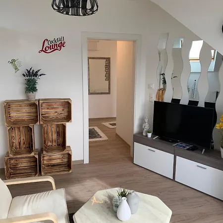 Apartman Schoene Und Helle Deutsch-Wagram