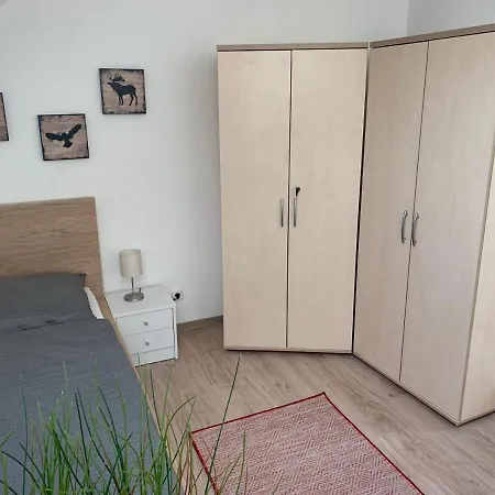 Schoene Und Helle Apartman *