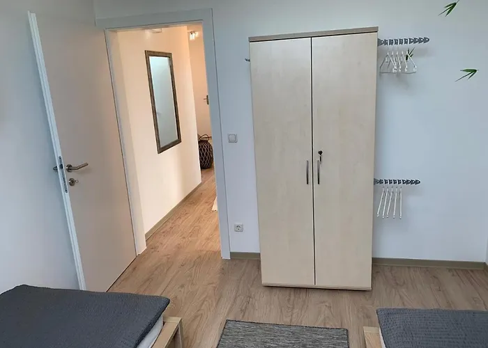 Schoene Und Helle Deutsch-Wagram