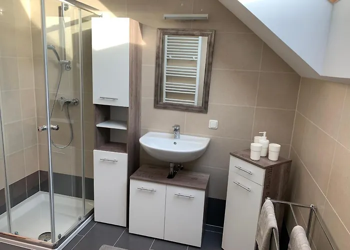 Schoene Und Helle Apartment Deutsch-Wagram