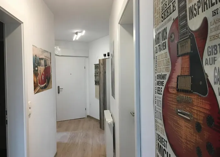 Schoene Und Helle * Deutsch-Wagram