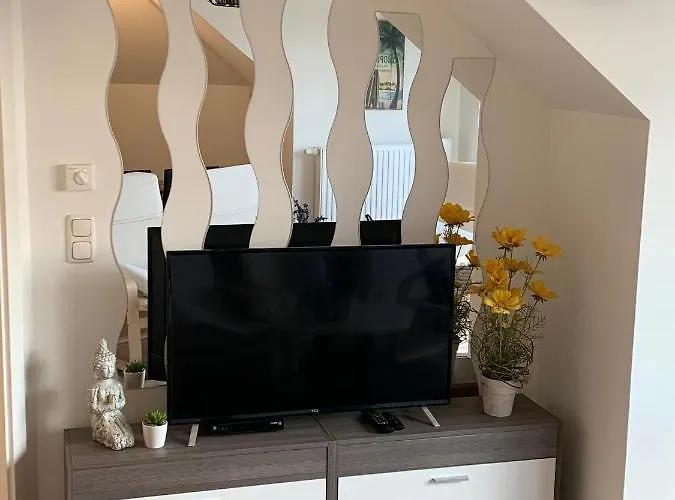 Schoene Und Helle * Deutsch-Wagram